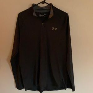 Under Armor Heat Gear Long Sleeve Athletic Shirt